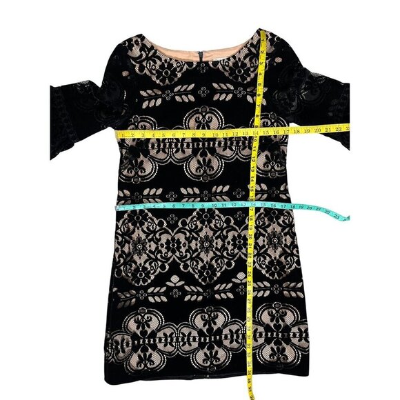 ✨Velvet Luxe Evening Dress Eliza J Black Lace Bell Sleeve Cocktail Dress Size 8✨ - Picture 9 of 10